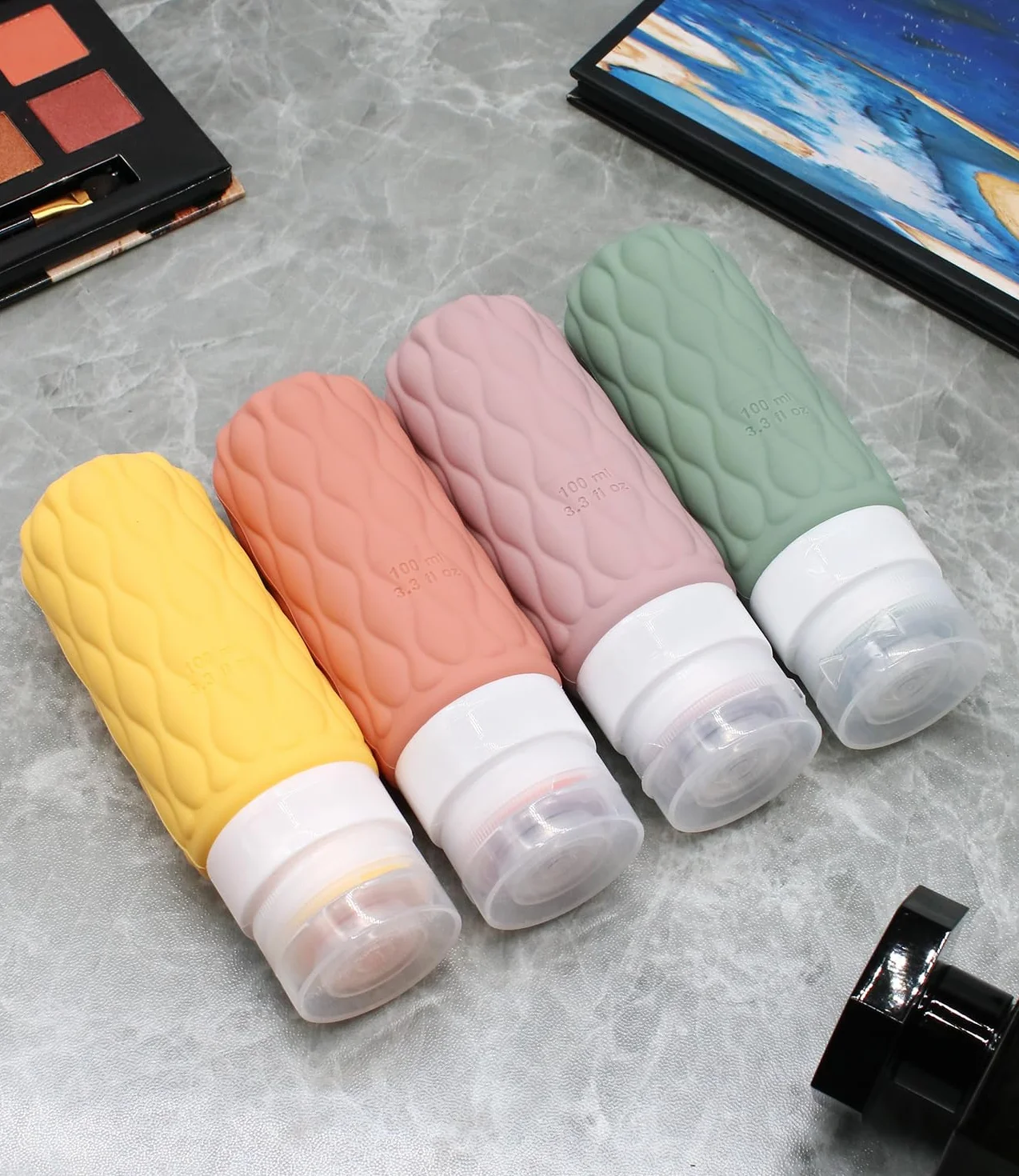 Lericttor 100 ml Flacons de Voyage en Silicone Lot de 4 avec Trousse de Toilette Rechargeable