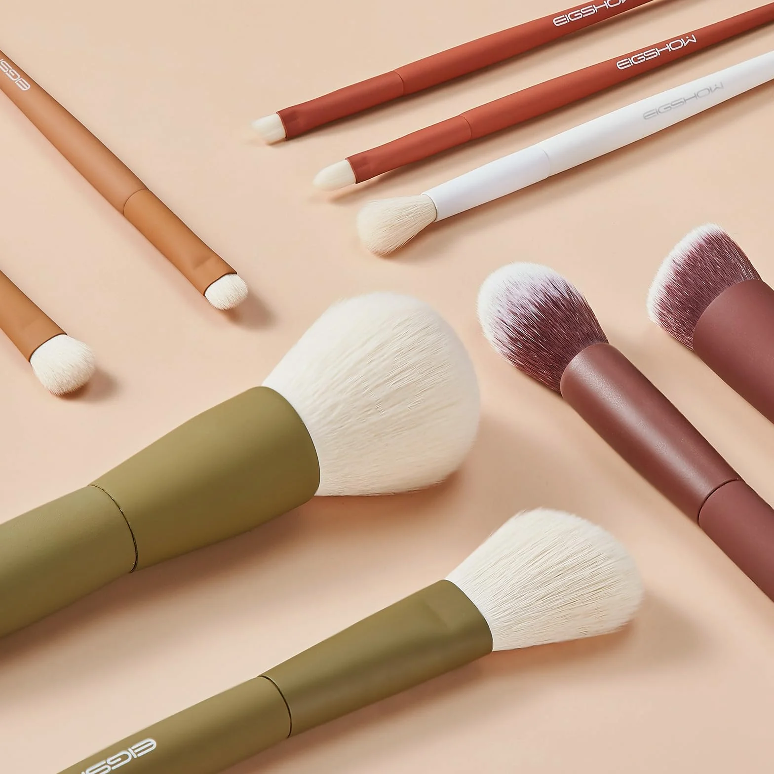 EIGSHOW Ensemble de pinceaux de maquillage de voyage 5 couleurs fibres synthétiques extra-douces