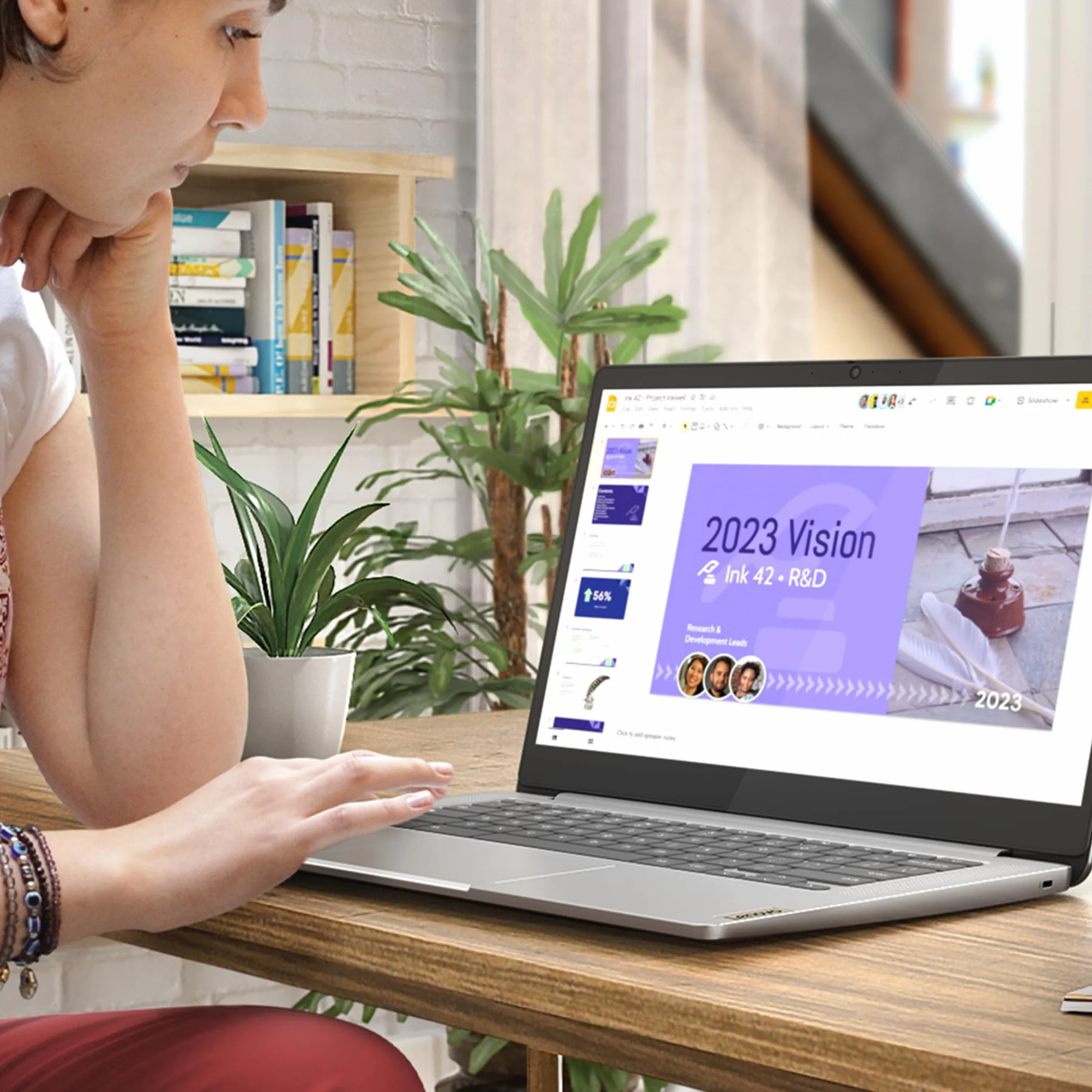 Lenovo IdeaPad Slim 3 Chromebook 14M868 Ordinateur Portable 14'' FHD MediaTek Kompanio 520 RAM 4Go SSD 64Go Clavier AZERTY Français Bleu