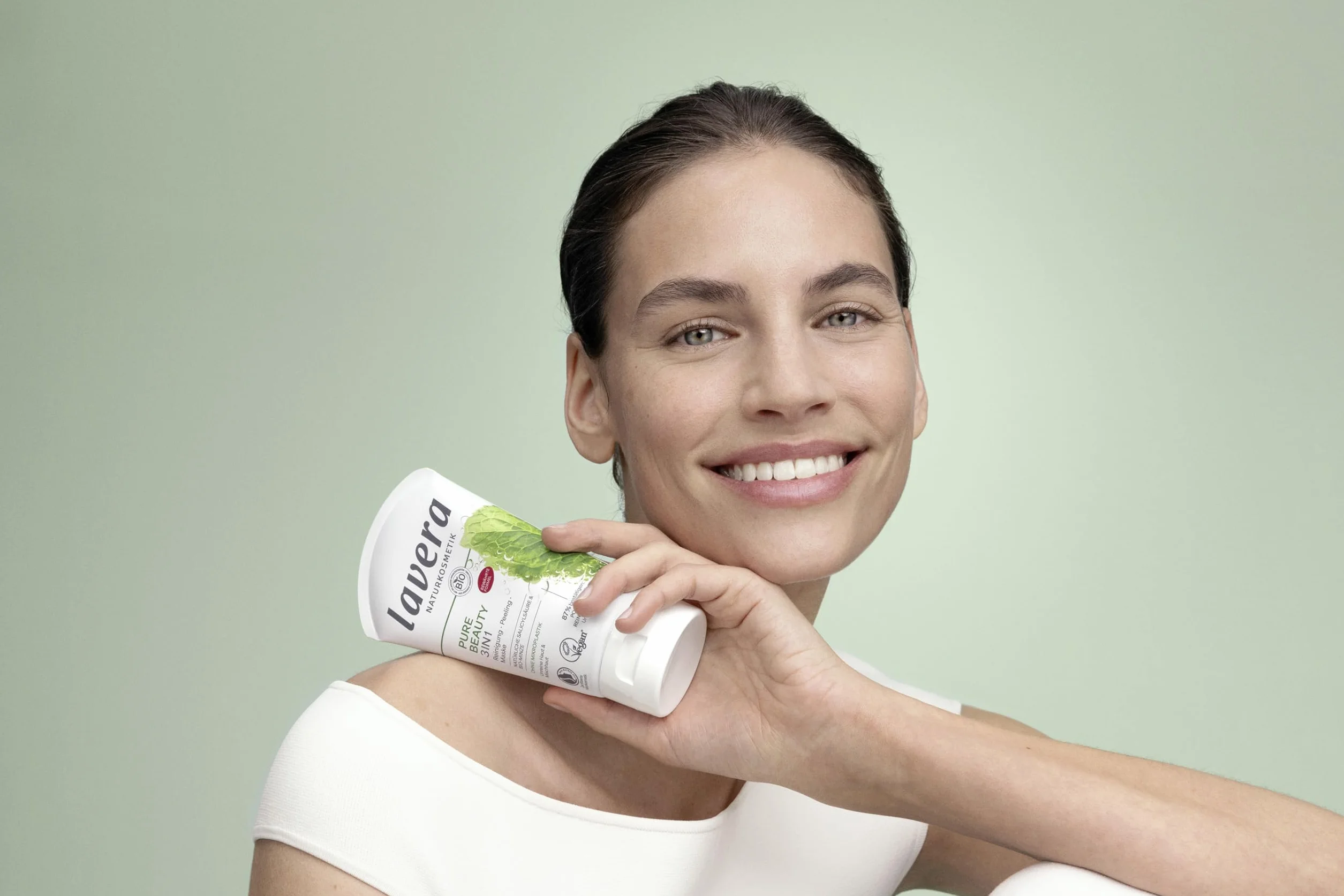 lavera Pure Beauty 3en1 Nettoyant Gommage Masque 125 ml vegan