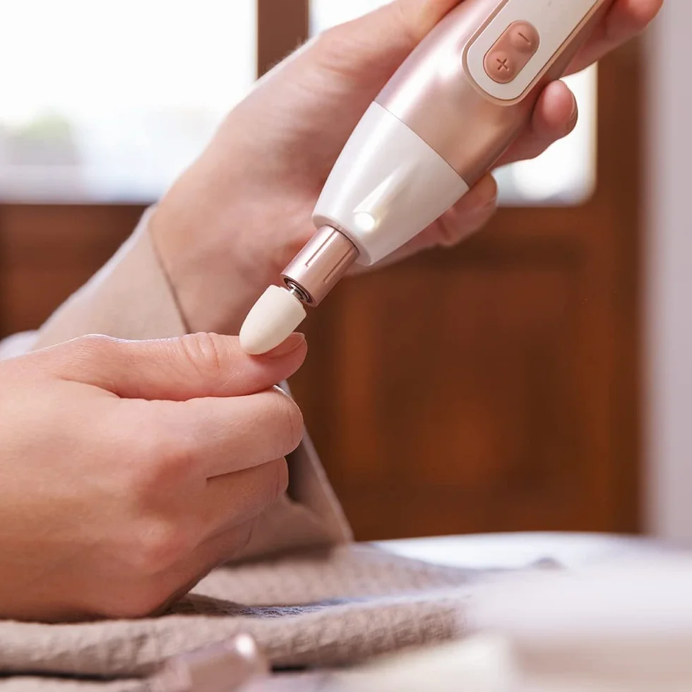 Cecotec Bamba PinkyCare 700 Perfect Nails Kit de manucure et pédicure électrique, 7 têtes, 5 vitesses, 2 sens de rotation, étui