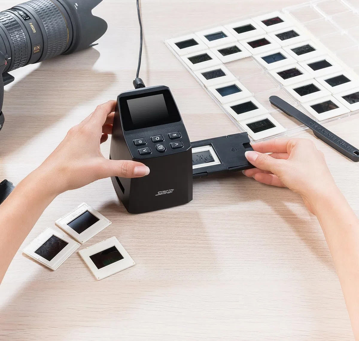 Scanner autonome 16 Mpx / 4920 dpi pour diapositives et négatifs SD-1500.dig [Somikon]