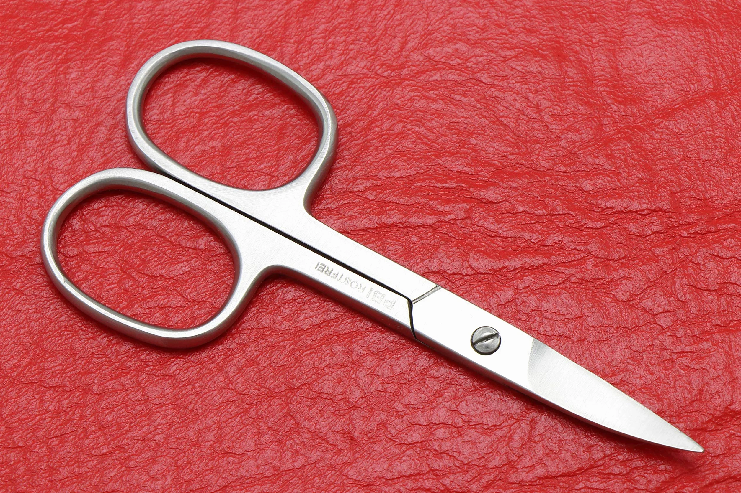 Ciseaux à Ongles Gaucher 9,5 cm Acier Inoxydable Manucure Pédicure Précision avec Étui