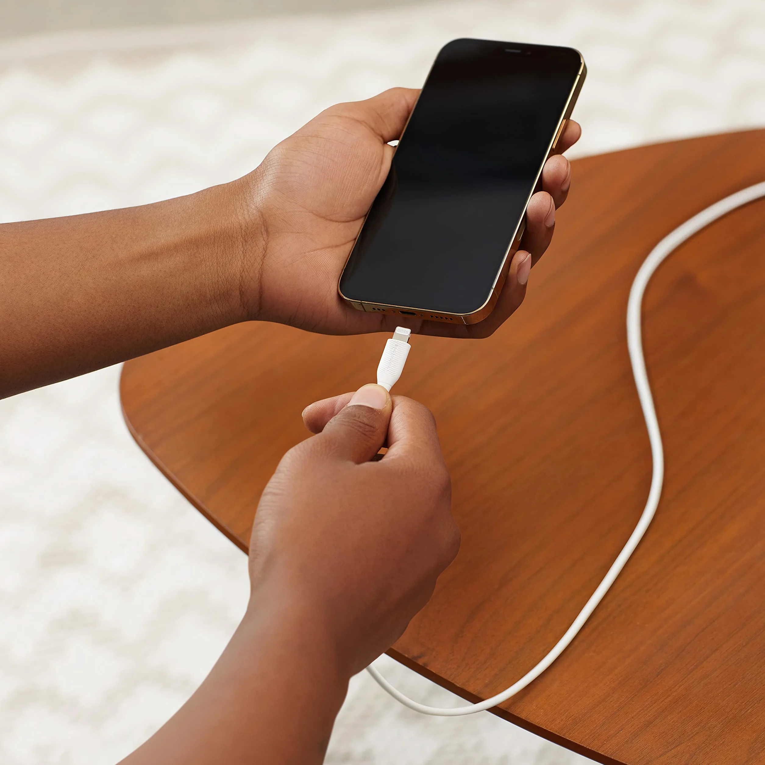 Amazon Basics Câble USB A vers Lightning certifié MFi pour iPhone Blanc 0.9 m