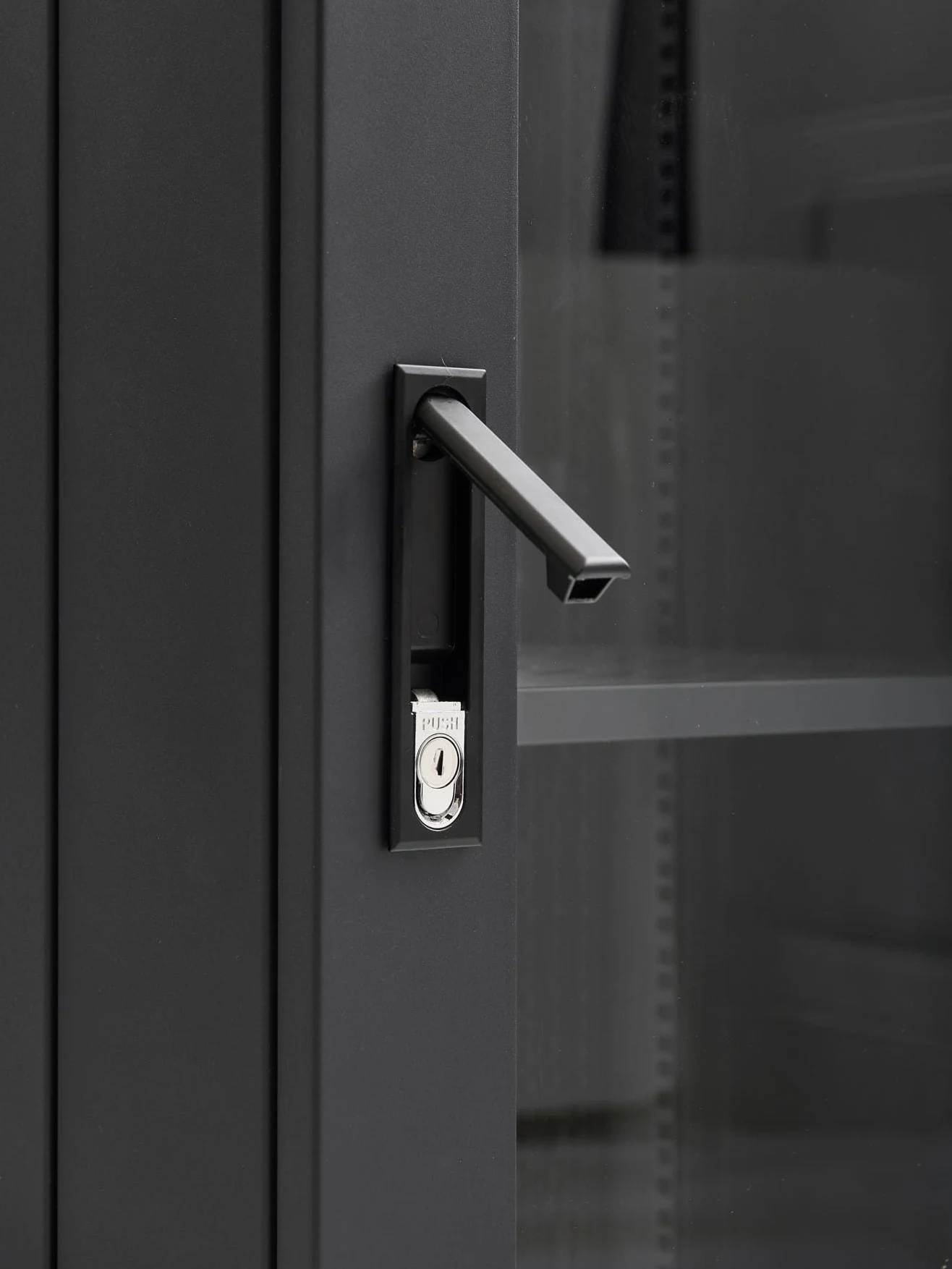 Norstone Pro - Armoire Rack Serveur 32U à 4 Montants, Armoire Rack 19" - Livré à Plat